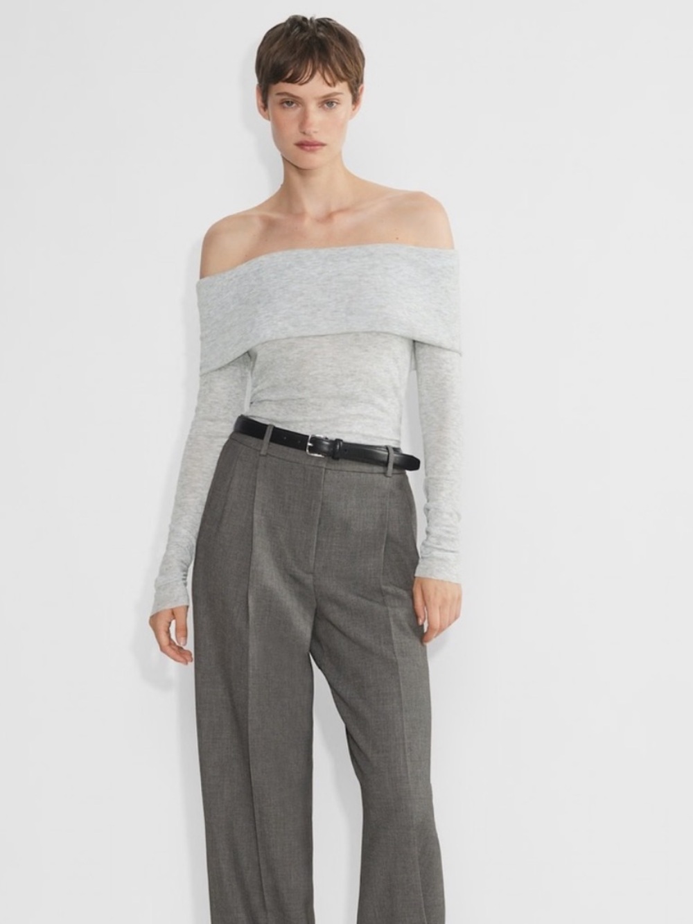 Aritzia Babaton Streamline Top